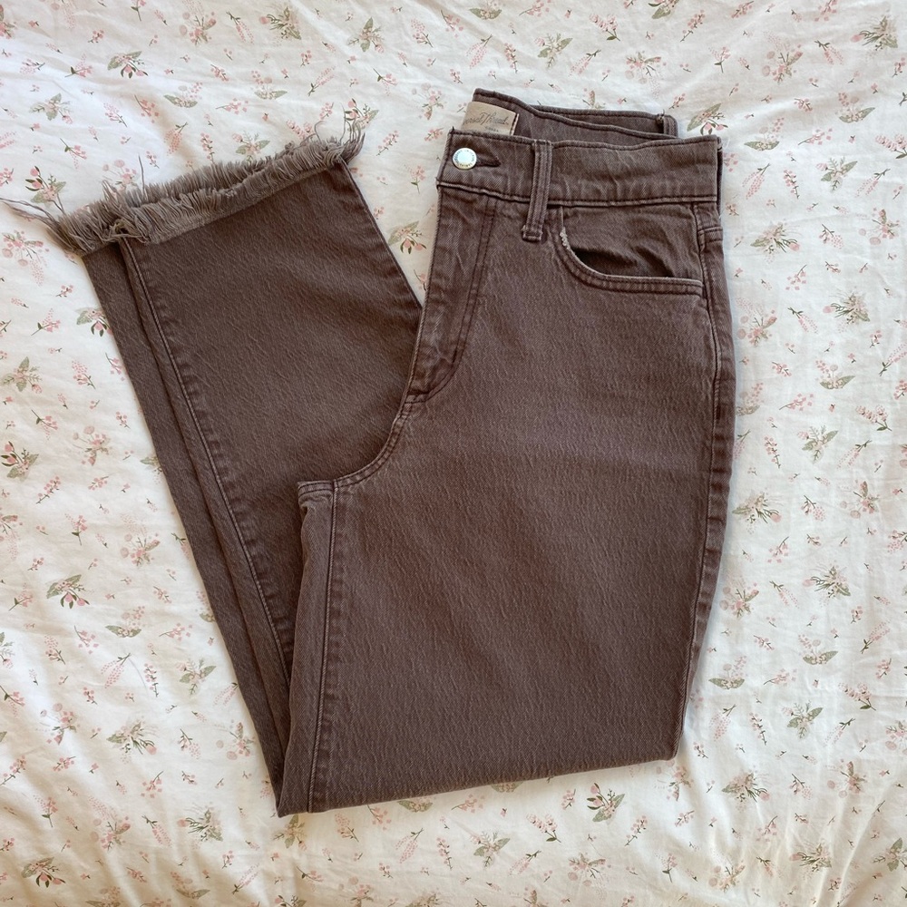 Universal Thread Vintage Straight Retro High-Waisted Cut-Off-Bottom Jeans